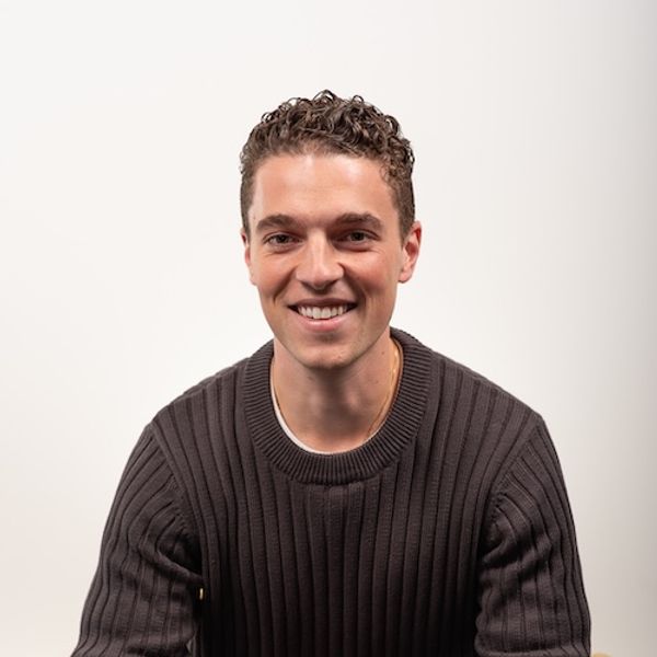 speaker photo