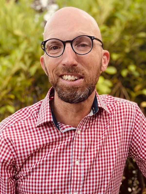 speaker photo