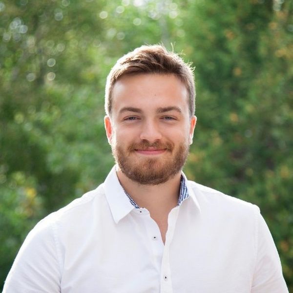 speaker photo
