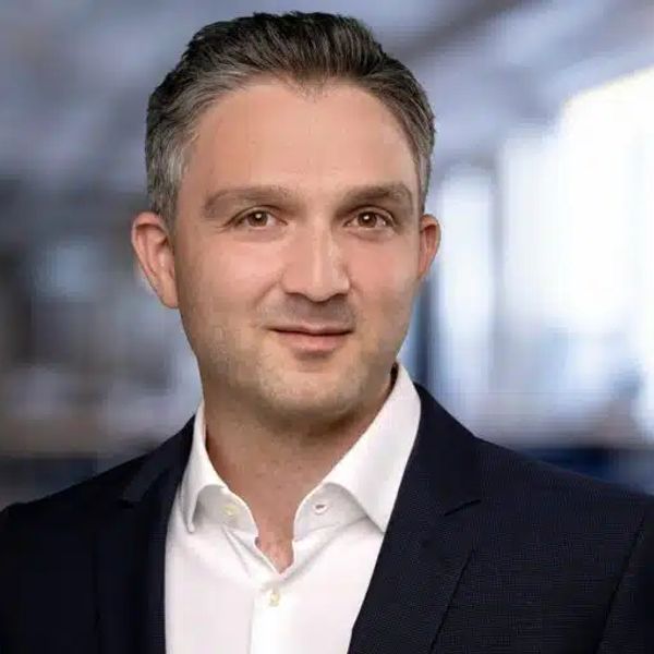 speaker photo