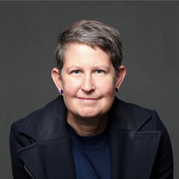 speaker photo