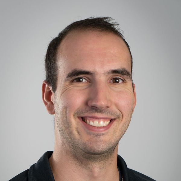 speaker photo