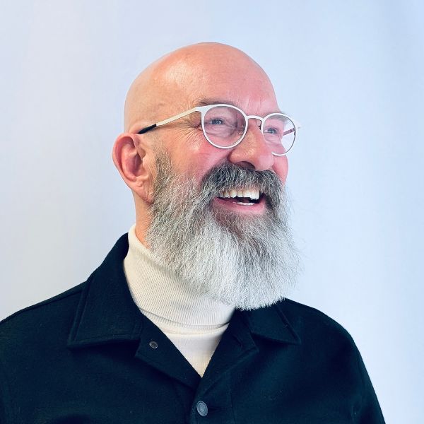 speaker photo