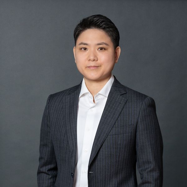 speaker photo