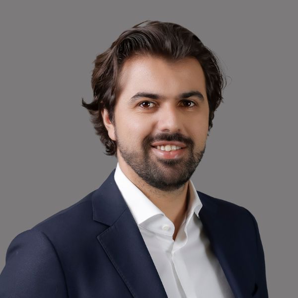 speaker photo