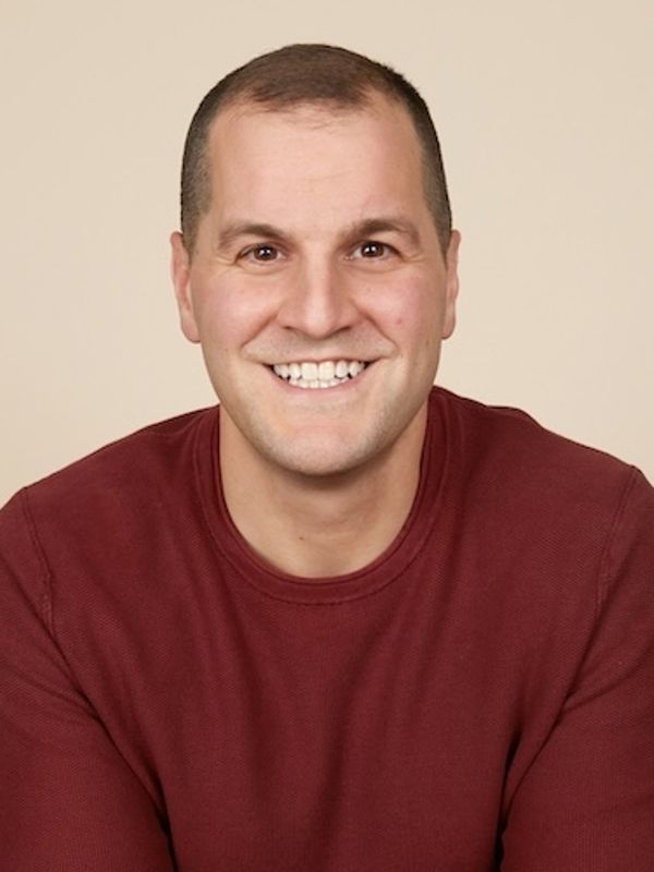 speaker photo