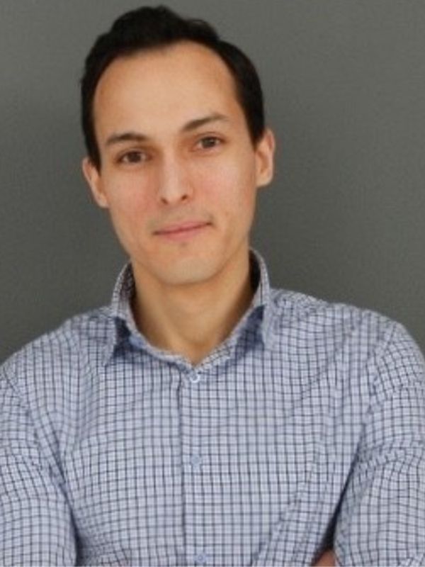 speaker photo