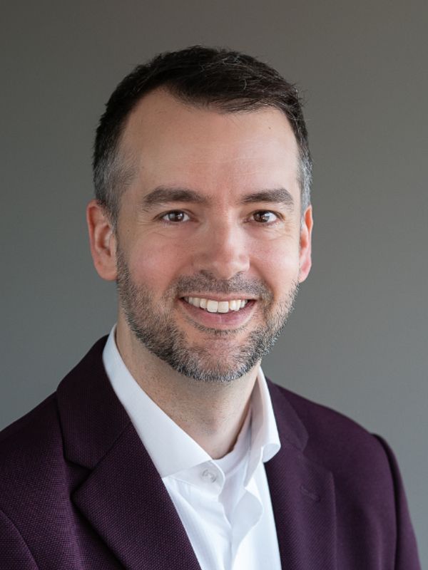 speaker photo