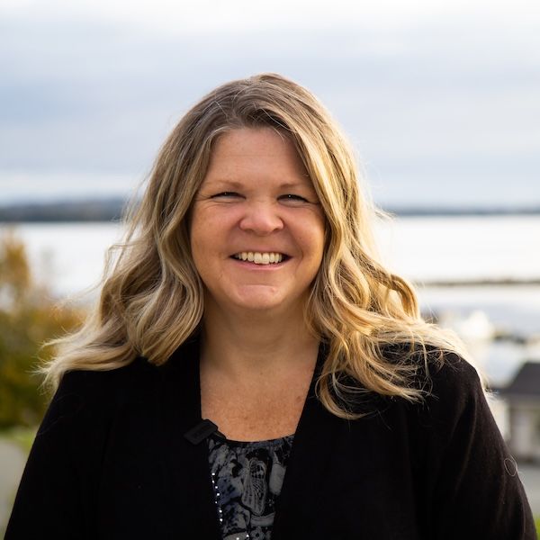 speaker photo